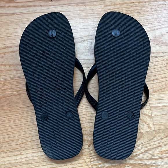 Havaianas  black summer thong sandals,soft rubber US 11 -12 W 9 - 10 M EU 41-42 - Picture 4 of 8